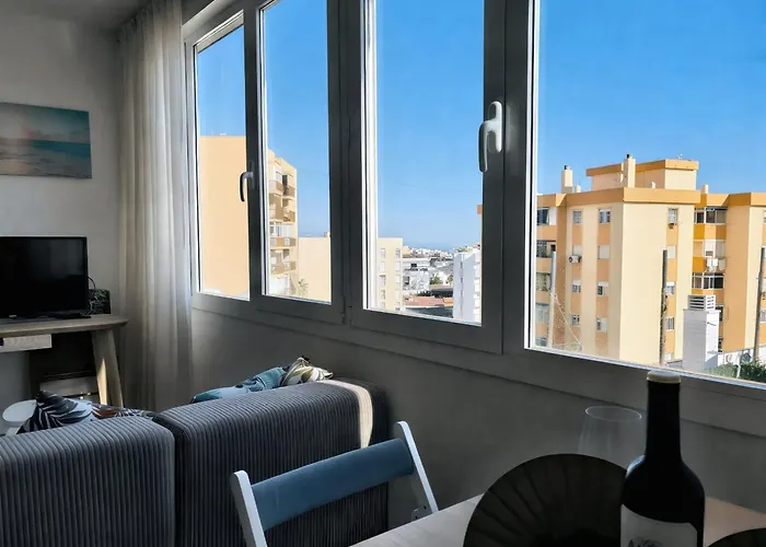 Helios Ii - Free Parking - By Lcdsol توريمولينوس