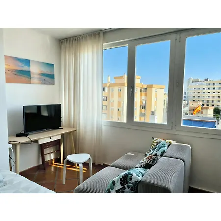 Helios Ii - Free Parking - By Lcdsol * Τορρεμολίνος